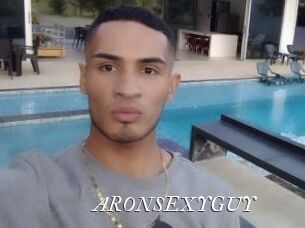 ARONSEXYGUY