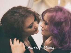 AliciaAndTonia Partouze