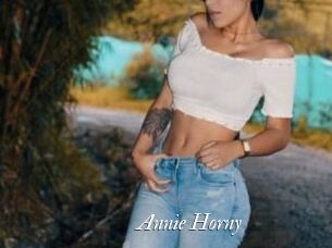 Annie_Horny