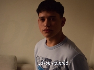 Aron_twink6