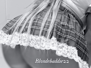 Blondebaddie22