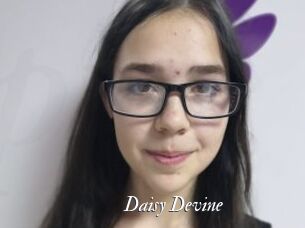 Daisy_Devine