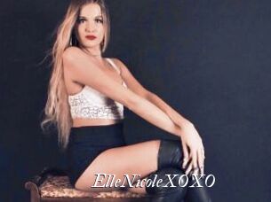ElleNicoleXOXO Partouze