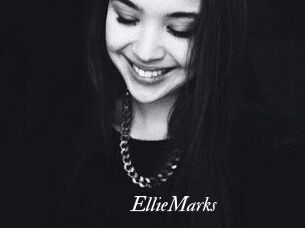 EllieMarks Partouze