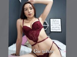 Gia_whitee