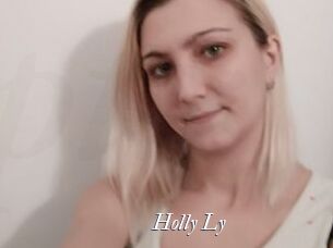 Holly_Ly