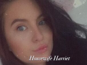 Housewife_Harriet