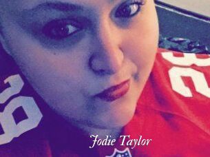 Jodie_Taylor