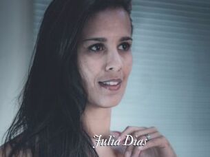 Julia_Dias