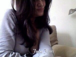Julia_Jones