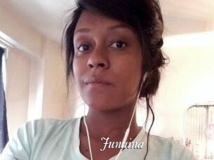 Junaina Partouze