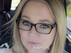 Julia6969