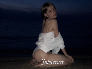 Julyterner