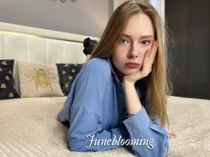 Juneblooming