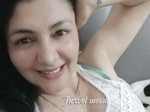 Juwel_moom