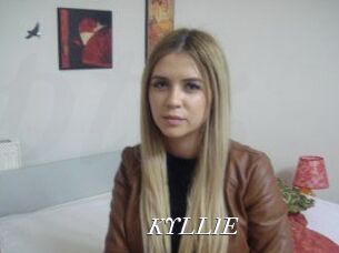 KYLLIE_