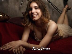 KiraTonia