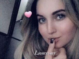 Lioness_arr