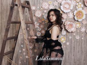 LolaSimmons