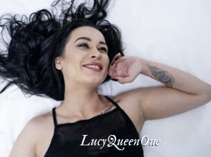 LucyQueenOne Partouze