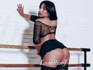 LunaRoseJ