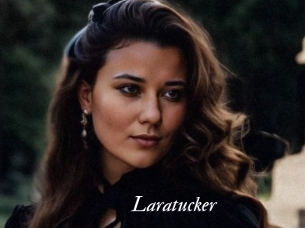 laratucker Partouze