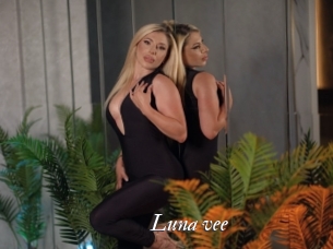 Luna_vee
