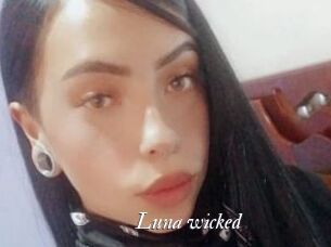 Luna_wicked