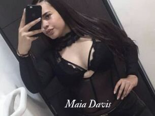 Maia_Davis