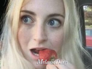 Melanie_Daisy