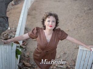 MiaBestley Partouze