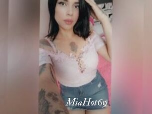 MiaHot69