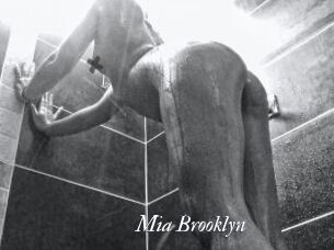 Mia_Brooklyn