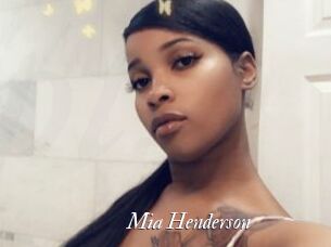 Mia_Henderson