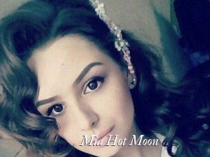 Mia_Hot_Moon