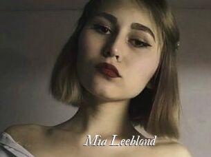 Mia_Leeblond