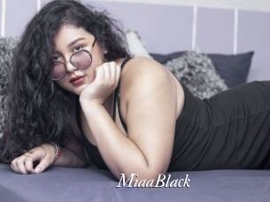 MiaaBlack