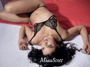 MiaaScott
