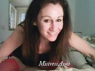 MistressAimi Partouze