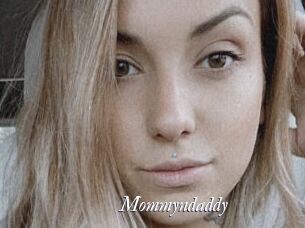 Mommyndaddy Partouze