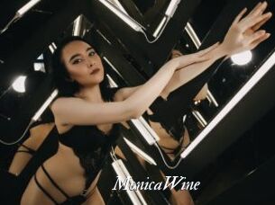 MonicaWine Partouze