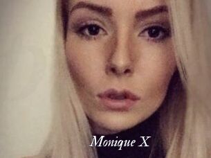 Monique_X