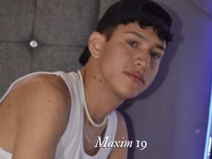 maxim_19 Partouze