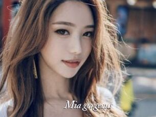 Mia_gorgeous