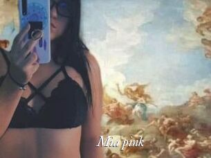Mia_pink