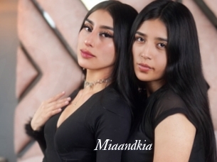 miaandkia Partouze