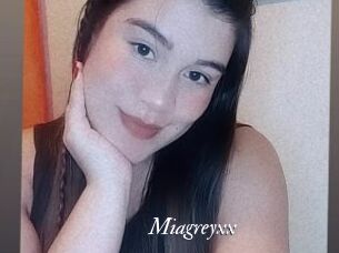 Miagreyxx