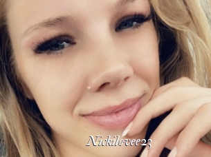 Nickilovee23