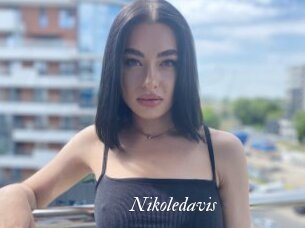 nikoledavis Partouze