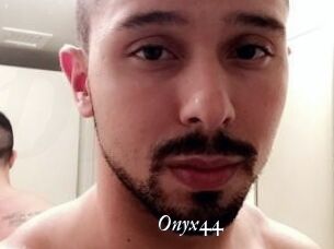 Onyx44